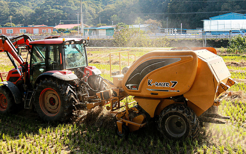 Baler Field Action 1
